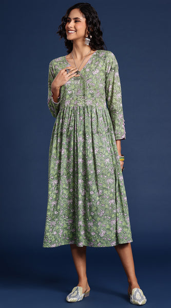 Svarchi Women Green Bagru Print Ethnic Motifs Pure Cotton Maxi Dress