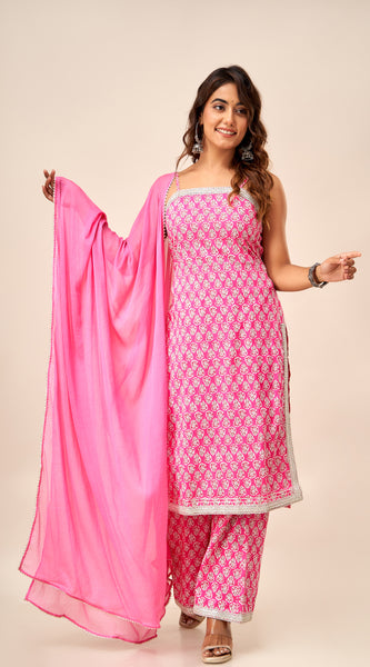 Svarchi Women's cotton geometric Printed Straight Kurta Palazzo & Dupatta Set (Pink)