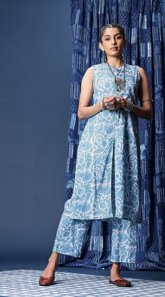 Svarchi Animal Block Printed Regular Pure Cotton Kurta with Trousers