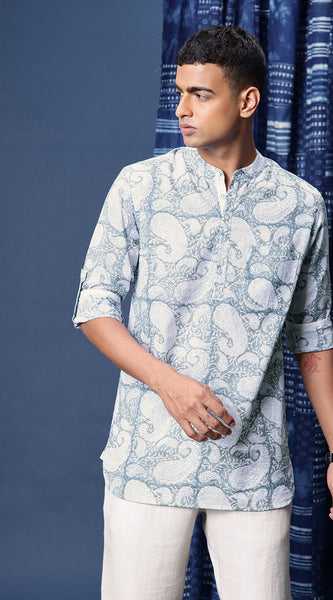 Svarchi Men Grey Kalamkari Block Printed Straight Kurta with Roll-Up Sleeves