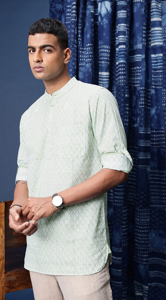 Svarchi Men Green Floral Block Printed Straight Kurta with Roll-Up Sleeves