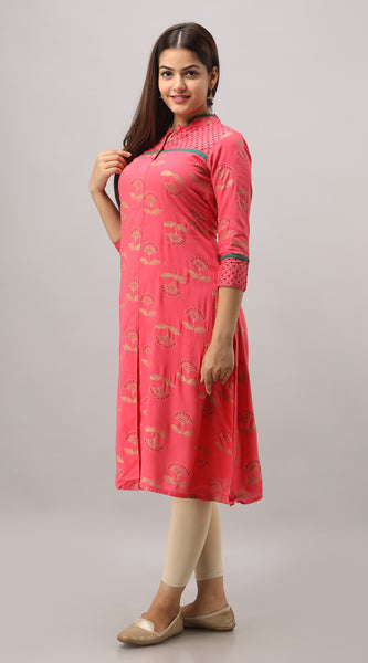 Svarchi Women's Rayon Floral Printed A-Line Kurta (Coral)