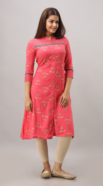Svarchi Women's Rayon Floral Printed A-Line Kurta (Coral)