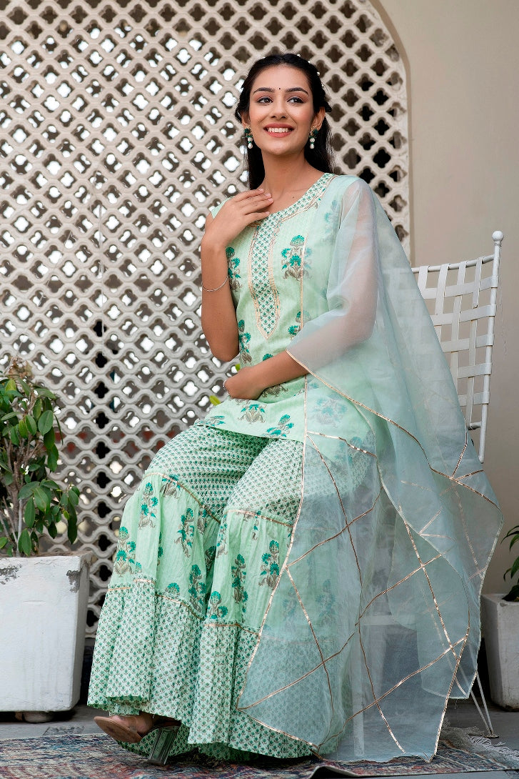 Svarchi Mint Tea Green Premium Cotton Gold Foil Printed Suit Set With Organza Dupatta