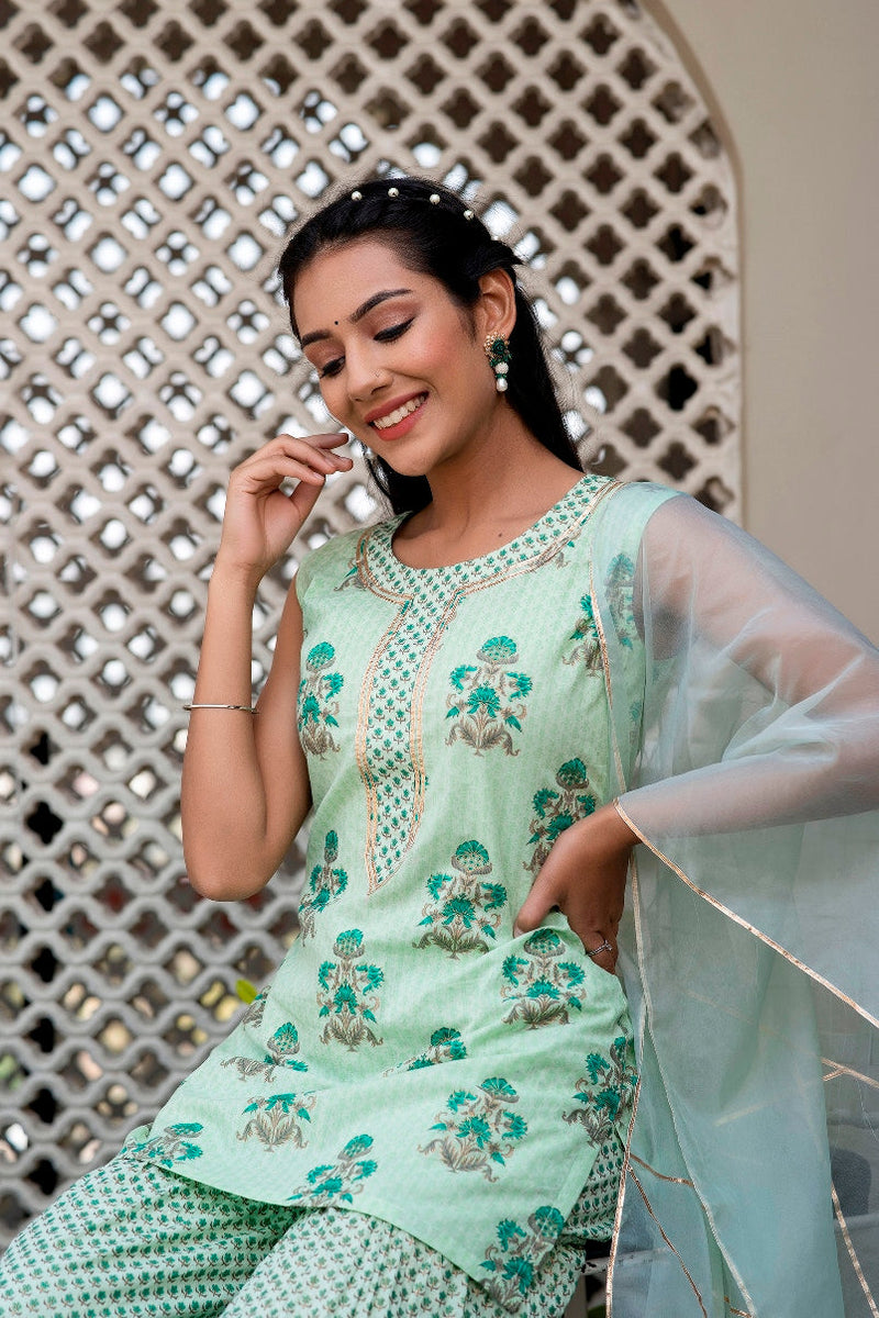Svarchi Mint Tea Green Premium Cotton Gold Foil Printed Suit Set With Organza Dupatta