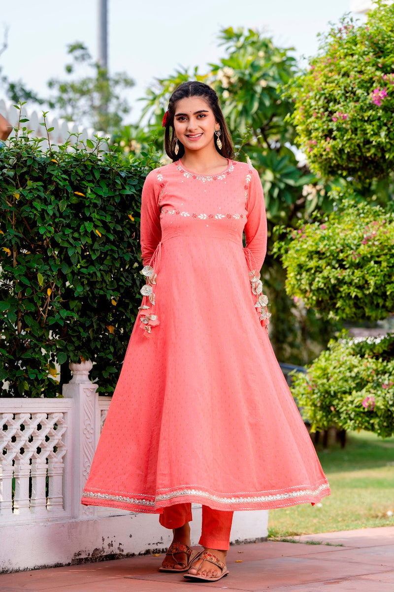 Svarchi Pink flared Kurta with Pant and Chiffon Dupatta