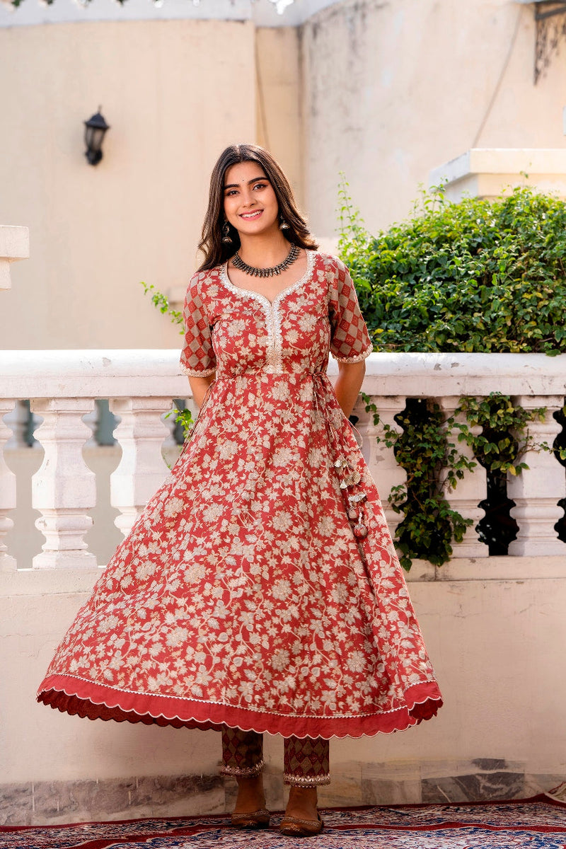 Svarchi Maroon flared Kurta with Pant and Organza Dupatta