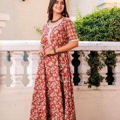 Svarchi Maroon flared Kurta with Pant and Organza Dupatta