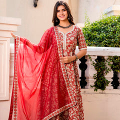 Svarchi Maroon flared Kurta with Pant and Organza Dupatta