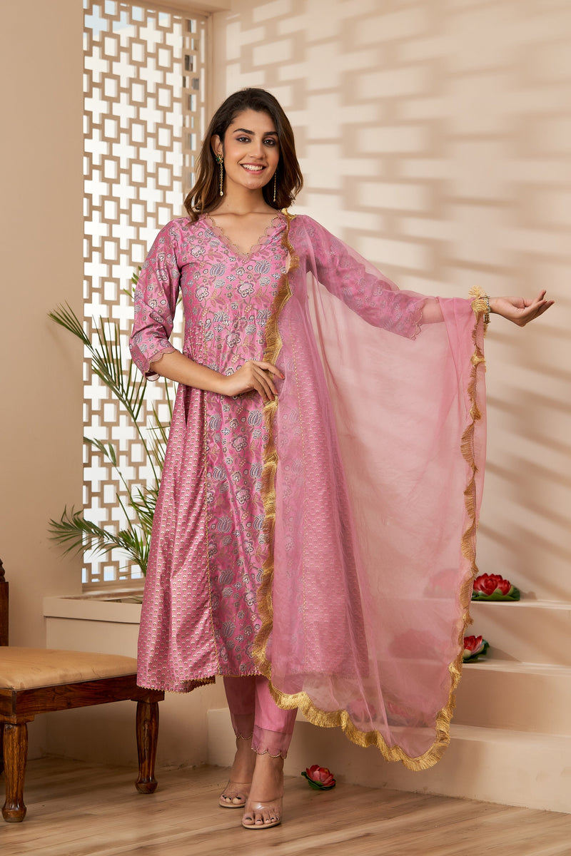 Svarchi Pink Chanderi Printed Kurta with Pencil Pant and Scalloped Dupatta