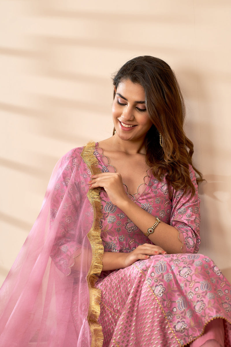 Svarchi Pink Chanderi Printed Kurta with Pencil Pant and Scalloped Dupatta
