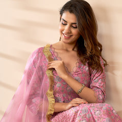 Svarchi Pink Chanderi Printed Kurta with Pencil Pant and Scalloped Dupatta